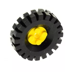 1 x Lego ruota pneumatici 17x43 nero gomma piena cerchio giallo supporto pin 9287 6248c02 - Foto 1 di 1