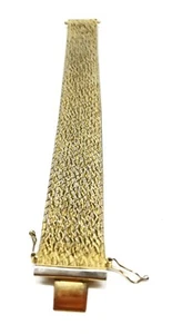 Vintage 3/4” Wide Textured Gold Tn Flat Ribbon Bracelet W/ Two Safety Pins Monet - Picture 1 of 8