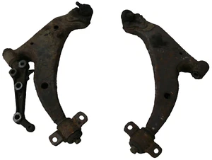 Brazo de suspensión delantero izquierdo + derecho Toyota Celica T18 - Imagen 1 de 1