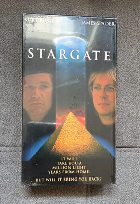 New Factory Sealed VHS Movie Stargate Kurt Russell James Spader 60190 PG-13 BNIB - Image 1 of 4