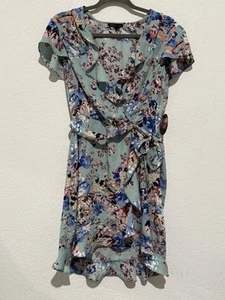 Bebop Dress Women's XL (fits L) Wrap Around Style Above Floral Spring Flowy - Picture 1 of 11
