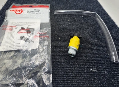 Rotativa 23-6783: válvula de drenaje de aceite con tubo para cortadoras de césped MTD Cub Cadet Foto 1 de 4