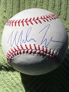 Mike Tyson autografato firmato singolo SS bellissimo bianco neve Selig BB JSA COA - Foto 1 di 2