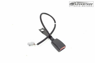 Toyota Tacoma 2016-2023 doble cabina cinturón de seguridad delantero derecho hebilla OEM Foto 1 de 4