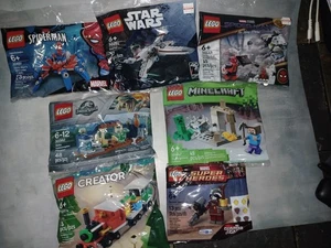 LEGO SEALED Polybag lot  *STOCKING STUFFER* MARVEL,STAR WARS,MINECRAFT, JURASSIC - Picture 1 of 9