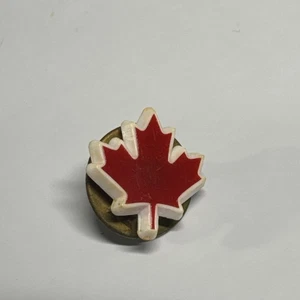 Maple Leaf Kanada rot weiß Kunststoff Krawattennadel Hut Jacke Anstecknadel Vintage - Bild 1 von 15