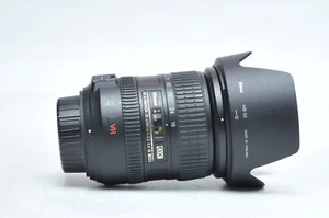Nikon 18-200mm f/3.5-5.6G AF-S DX NIKKOR ED VR Lens W/HB 35 Hood - Picture 1 of 4