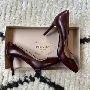 *auténticos* Tacones Prada Spazzolato Fume en "Porpora", talla 36 Nuevos en caja - Imagen 1 de 10