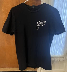 DISTRICT The Concert Tee Graduate For Mas Shirt (Unisex Medium - Black/White) - Picture 1 of 3