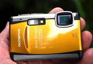 Olympus Stylus Tough-6000 10MP 3,6x Optic Zoom Shockproof Digitalkamera 2GB #O3 - Bild 1 von 14