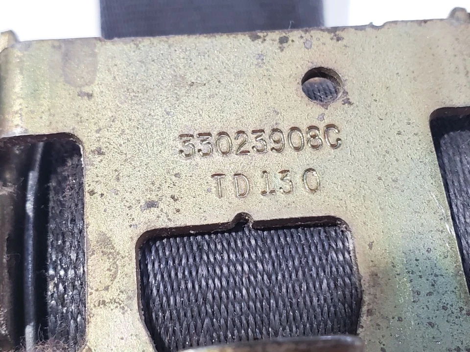 Оригинальные все 4 натяжителя ремней безопасности и пряжки передние для GMC Sonoma 2001 2002 2003 годов выпуска - Изображение 1 из 4