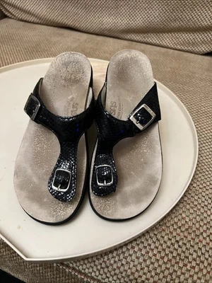 SAS Sandals Womn 7.5 M Sanibel Thong Black Toe-Post Buckle Strap Comfort Low Top - Image 1 of 4
