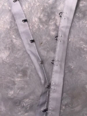 5 yardas Blanco Algodón Plata Metal Gancho Ojo Cinta Costura Cierre 1/2" Ancho Foto 1 de 2