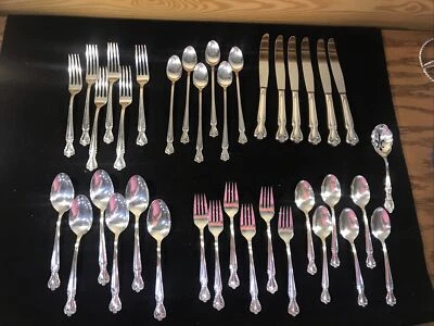 Rogers & Bros IS Daybreak/Elegant Lady Silverplate 37 Piece Service 6 - Image 1 of 4