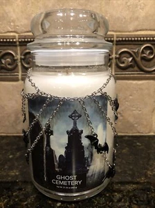 VELA DE PUEBLO "CEMENTERIO FANTASMA" TARRO VELA con VELA YANKEE "MURCIÉLAGO" TARRO COLLAR - Imagen 1 de 8