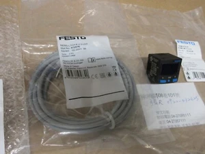 Festo Electronic Pressure Switch SPAN-B-B11R-R18M-PN-L1+2.5S - Picture 1 of 6