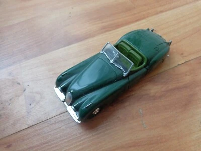 CORGI CLASSICS 1/43 JAGUAR XK120 RACING GREEN DIECAST MODEL CAR - Image 1 of 2