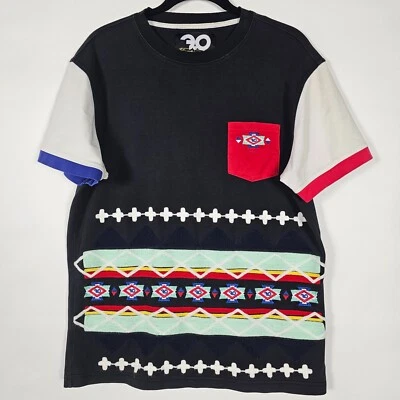 Camiseta Frost Originals Bordada Nativa Para Hombre Grande Manga Corta Foto 1 de 4