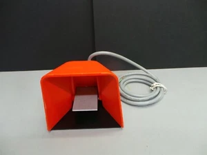 Linemaster Classic II Foot Switch 78SC1A 20A 125-250VAC General Purpose NICE - Picture 1 of 3