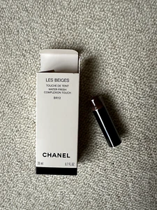 CHANEL LES BEIGES WATER-FRESH COMPLEXION TOUCH BR12 brush and empty box - Picture 1 of 5