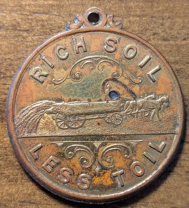 Ficha fob esparcidor tirado por caballos International Harvester Co. Rich Soil Less Toil - Imagen 1 de 4