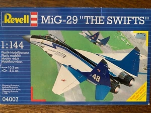 Kit 1/144 Revell MiG-29 "The Swifts" squadra acrobatica russa 1994 *Sigillato fuori produzione - Foto 1 di 1