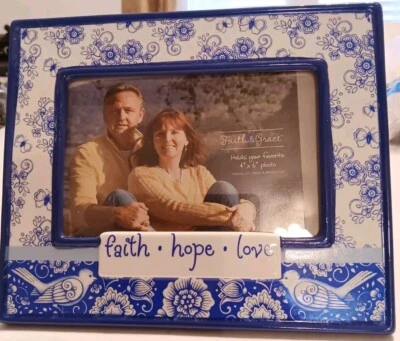 NUEVO - Marco Blue Bird Faith Hope & Love By Faith & Grace 10.5" x 8.5" Foto 1 de 3