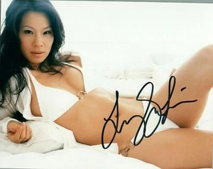 Riproduzione fotografica lucida autografata 8x10 Lucy Liu - Foto 1 di 1