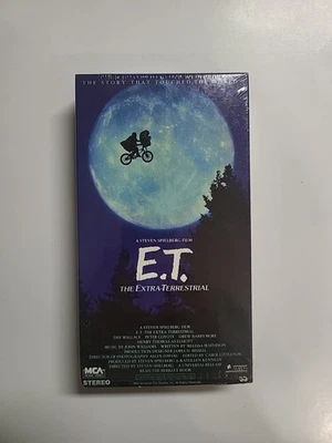E.T. The Extra-Terrestrial 1988 VHS Tape Classic Alien Adventure Pre-owned - Image 1 of 4