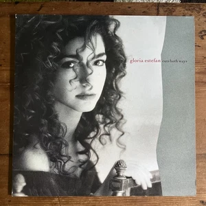 Gloria Estefan - Cuts Both Ways. UK press. 1989 Epic 4651451. A2/B2 - Picture 1 of 7