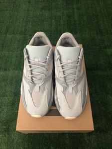 yeezy boost 700 gray