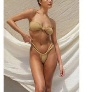 Neu mit Etikett Stone Fox Schwimmschmuck Bikiniunterteil Tannin mittel sitzt hoch minimale Abdeckung - Bild 1 von 16