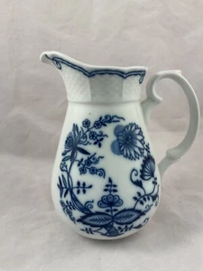 Czech Thun brand blue onion pattern porcelain milk pitcher - Picture 1 of 3