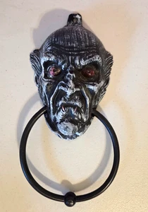Momeninm Brands Halloween Vampire Door Knocker Plastic Decoration 11" - Picture 1 of 5