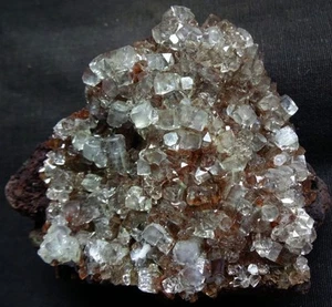 IMPRESIONANTE FORMACIÓN DE CUARZO APOFILITA EN MUESTRAS DE MINERALES DE MATRIZ - Imagen 1 de 4