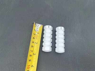 OLD SCHOOL BMX FREESTYLE WHITE AXLE PEGS (2) 85 HARO MASTER 1987 GT PERFORMER - Image 1 of 2