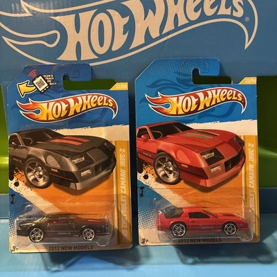 Hot Wheels Chevy 1985 Chevrolet Camaro IROC-Z   Two Car Lot  *Black/Red* - Image 1 of 4