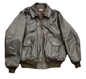 Giacca bomber Gibson & Barnes tipo A-3 Mark-43 stile WW2 taglia 50R dipinta a mano - Foto 1 di 8