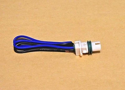 Гнездо для габаритных огней 88-96 Buick Regal 91-96 Roadmaster Park Avenue  - Изображение 1 из 4