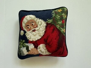Santa Claus Pillow Christmas Decor Accent Holiday Festive - Picture 1 of 2
