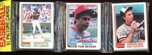 1982 Topps unopened rack pack - Tom Seaver on top, Phil Niekro on back - MINT - Picture 1 of 2