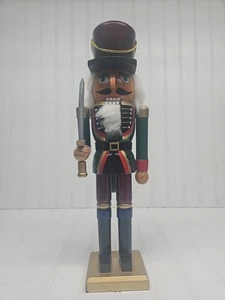 Nutcracker Santas Workbench - Picture 1 of 8