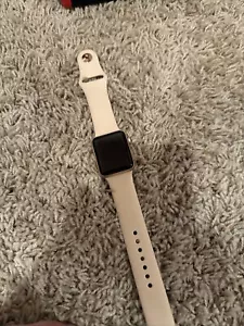 Apple Watch 37mm Series 3 - Picture 1 of 2