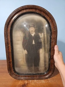 CHICAGO PORTRAIT CO Convex Glass Ornate Picture Frame, 12.5" L x 18.5" H, ANTIQ - Picture 1 of 16
