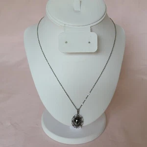 Sorrento Sterling Hematite Cabochon Filigree Flower Pendant Necklace Grounding - Picture 1 of 6