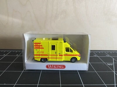 WIKING 3210230 - Fire Brigade - MB Sprinter RTW Ambulance (Feuerwehr) - 1:87/HO - Image 1 of 4