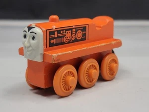 Thomas & seine Freunde Holzeisenbahn Zug Panzer Lok - Terence der Traktor - 1999 - Bild 1 von 7