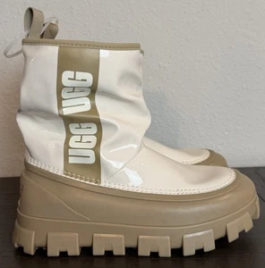 UGG SZ 6 Women Classic Brellah Water Repellent Boot Mustard Seed/Jasmine Color - Picture 1 of 12