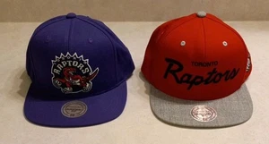Cappello Berretto Snapback Toronto Raptors NBA Logo Classico Mitchell & Ness Lotto di 2  - Foto 1 di 17