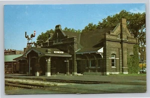 Postcard Amtrack Railroad Depot Train Station Red Wing Minnesota MN VTG Unused - Picture 1 of 2